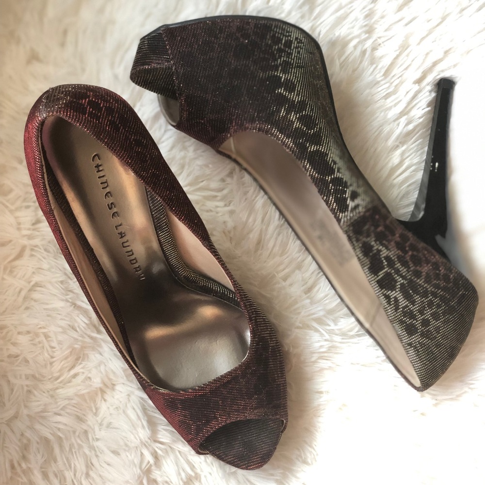 🔥 Chinese Laundry 🔥 Hot Spots Giraffe Peep Toe